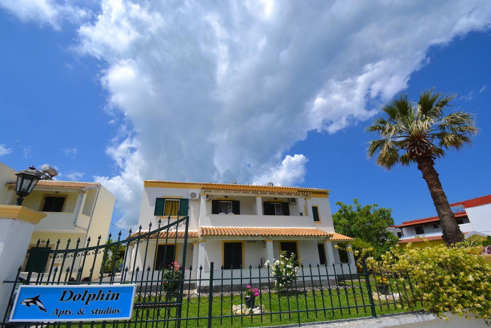 Dolphin Apt & Studios -Next To The Beach Roda  Dış mekan fotoğraf