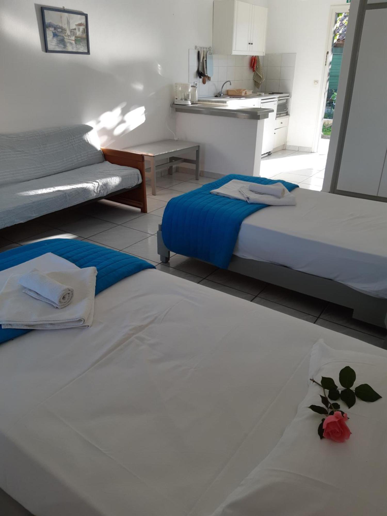 Dolphin Apt & Studios -Next To The Beach Roda  Dış mekan fotoğraf
